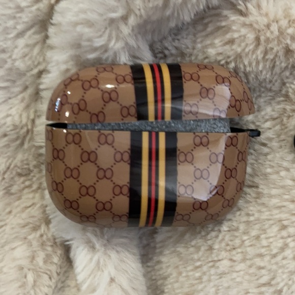 New design AirPod pro case - Picture 2 of 4